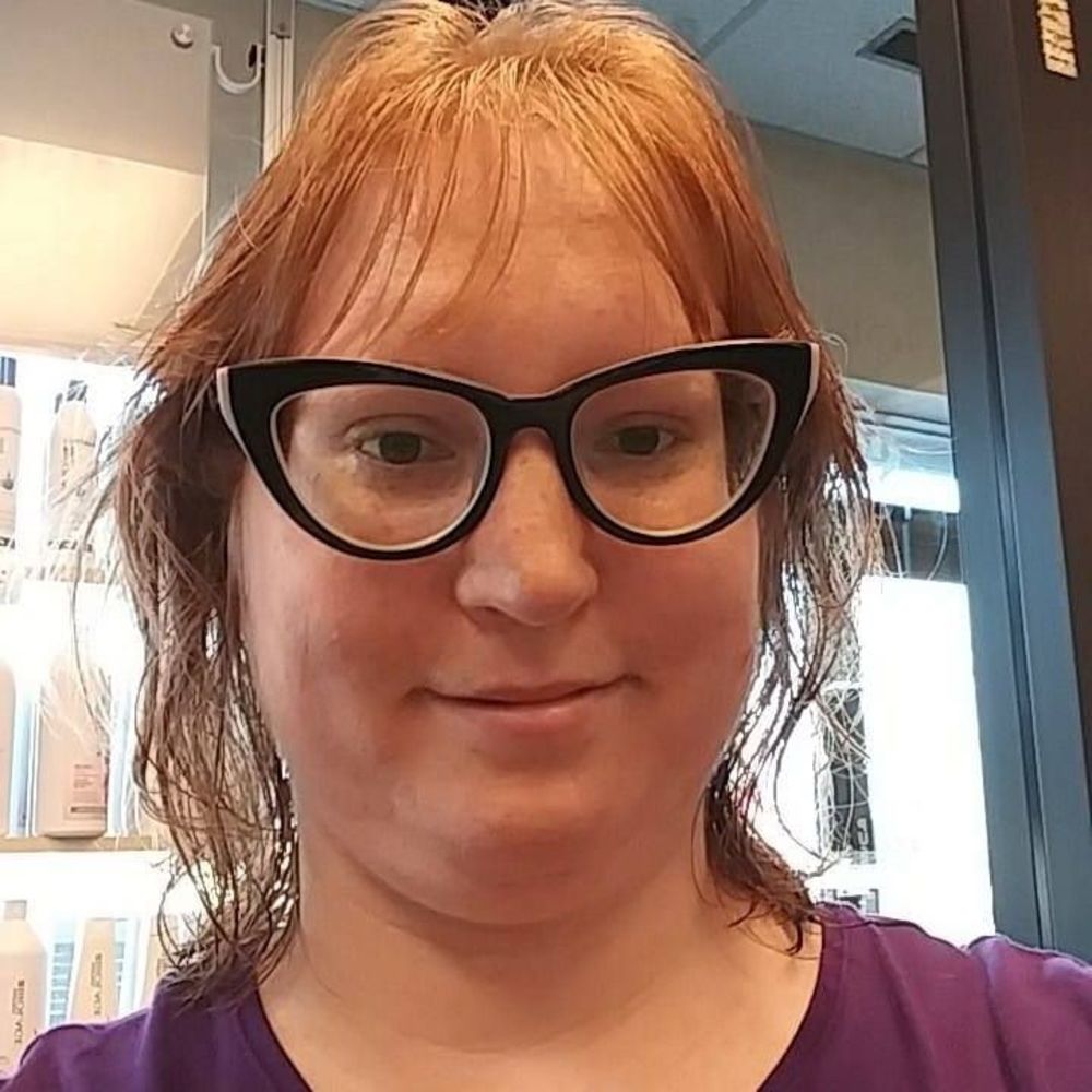 Meet your Posher, Mara